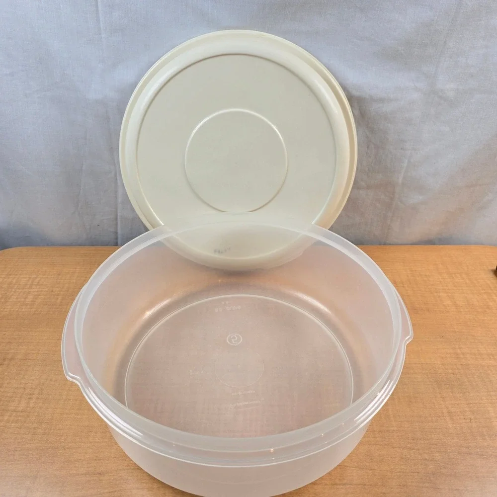 VTG Rubbermaid Servin Saver #5 22 Cup 5.2L Bowl 0376 Almond Lid 0377 Made USA B